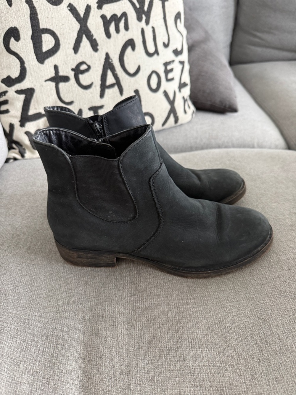 McKinley Nova Women's Black Leather Ankle Boots